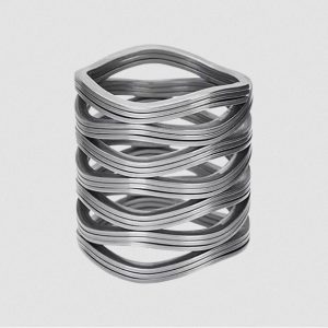 sprężyna falista z przeplotem