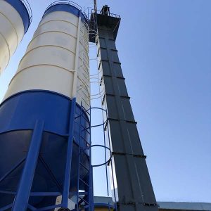 podnośnik kubełkowy z taśmą z linką stalową